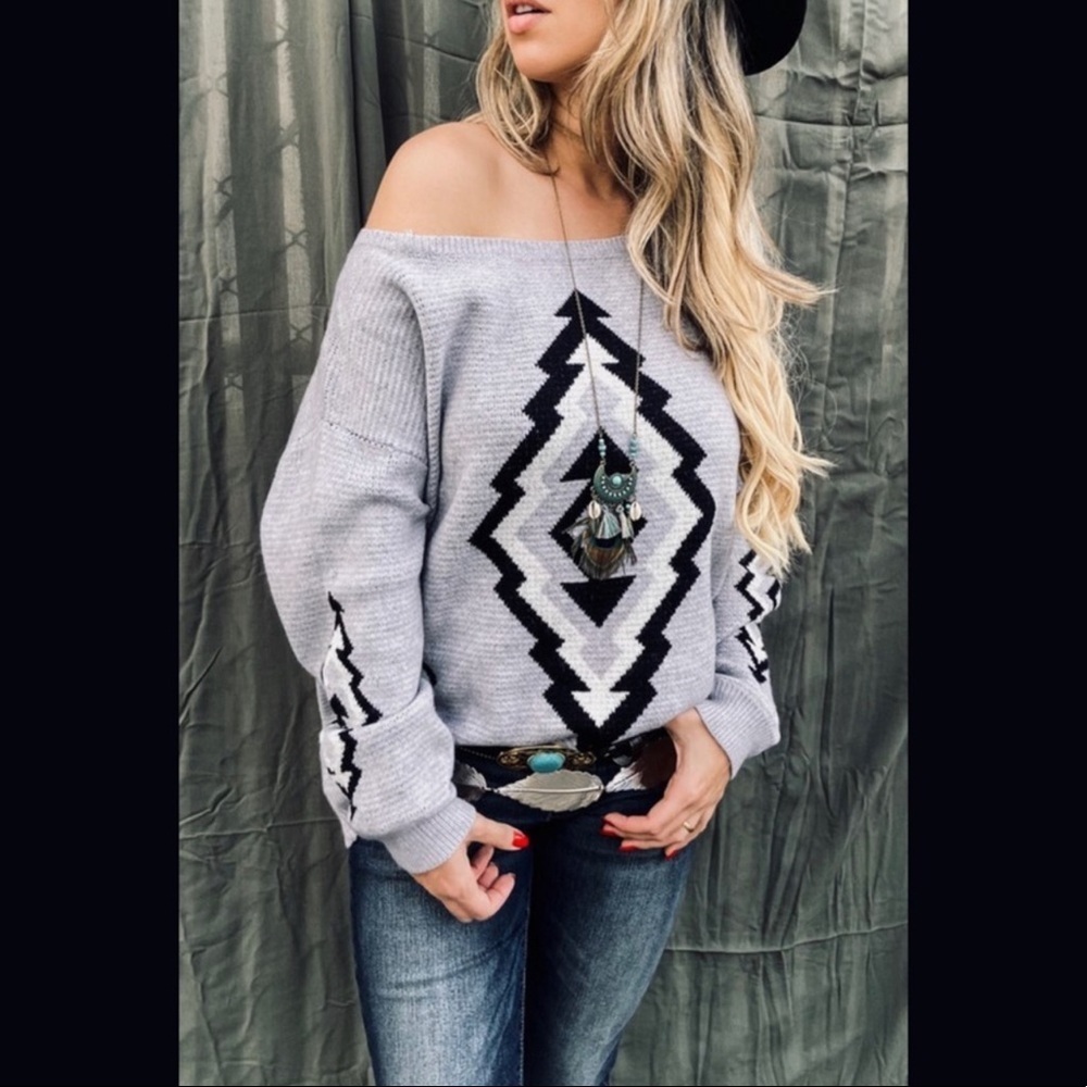 Aztec Inspired Patterned Pullover - Picture 2 of 5